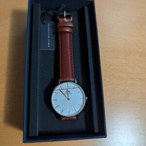 Brand new Daniel Wellington Woman's watch